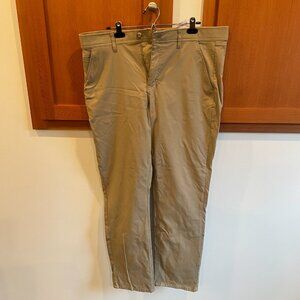 Weatherproof Vintage tan pants, flat front, EUC size 38 x 34